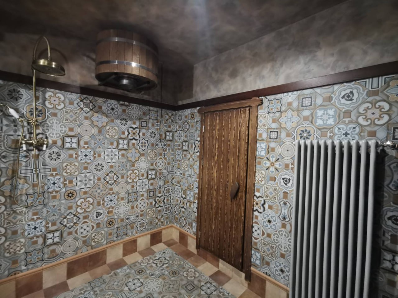 IBAAT Kaltwasser-Duscheimer – Wandmontierter Wasserfall-Eimer für Sauna & SPA – Innentank aus Edelstahl