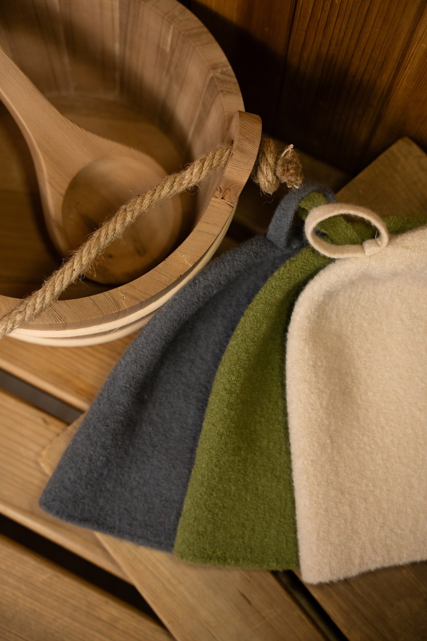 NeSowok® Saunahut (Saunamütze) aus 100 % Merinowolle – Gestrickt & nahtlos – Besonders leicht, weich & atmungsaktiv – Schutz vor Überhitzung in der Sauna.